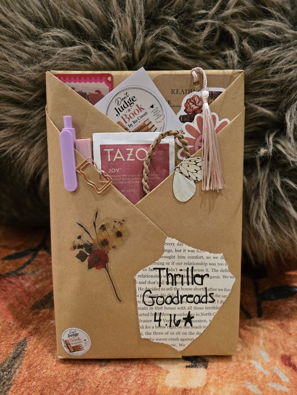 📚✨ BLIND DATE WITH A BOOK — Mystery Book-Thriller